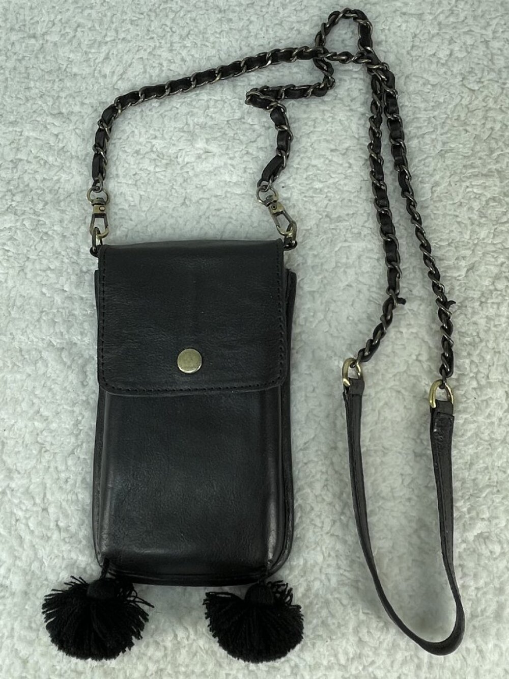 NENA & CO Black Leather Phone (3x6" MAX) Wallet Credit Card Crossbody Purse